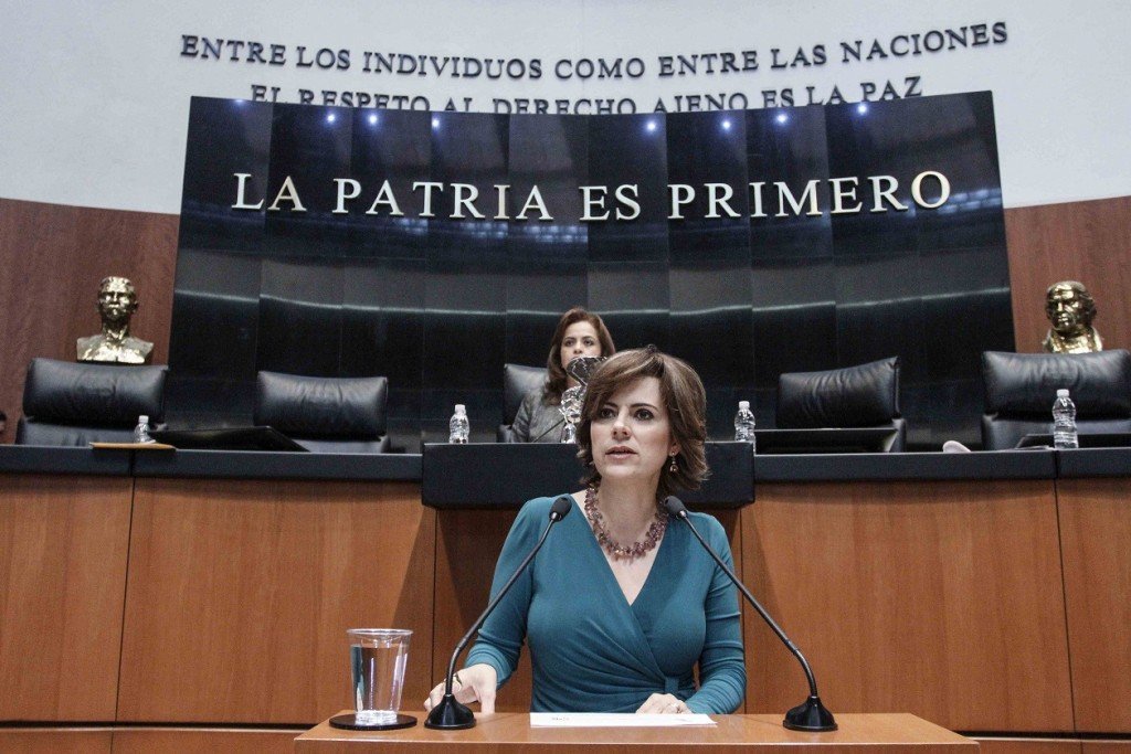 Hilda Flores Escalera