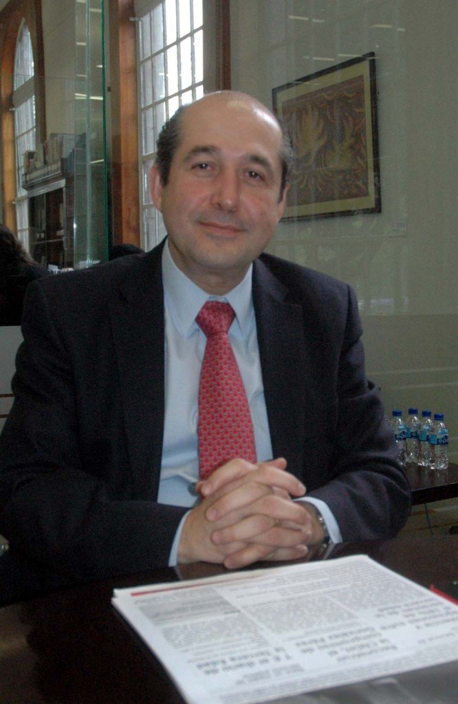 110315 Eduardo Gonzalez Pier 07