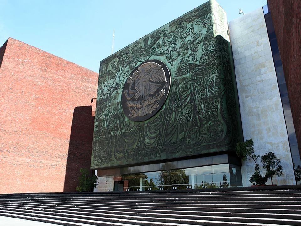 TE cámara de diputados fachada