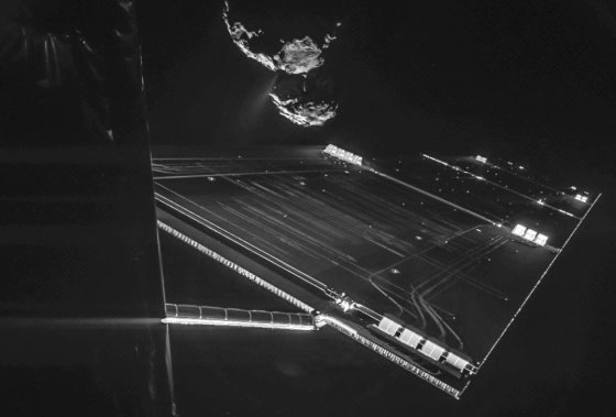 Un 'selfie' de la nave Rosetta a 16 kilómetros del cometa 67P. / ESA