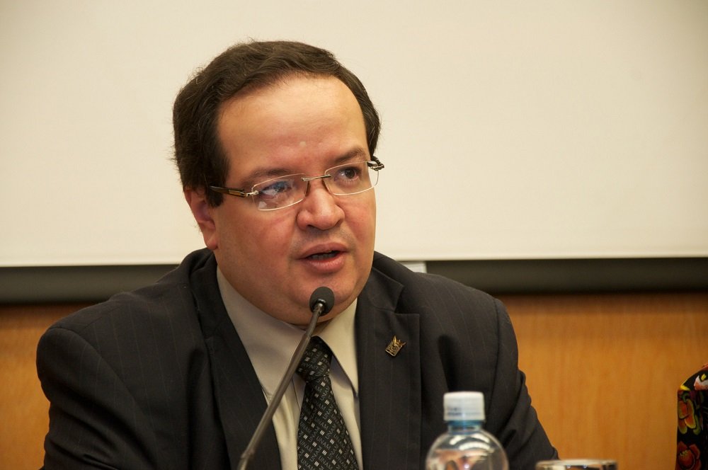 Leonardo Lomelí Vanegas