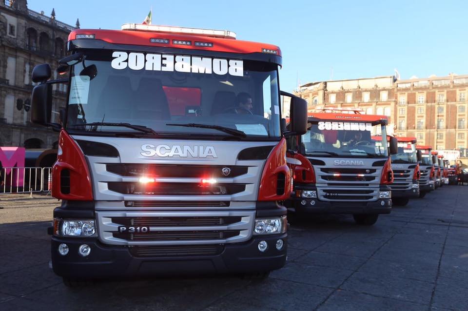 Homenaje al Cuerpo de Bomberos de la CDMX