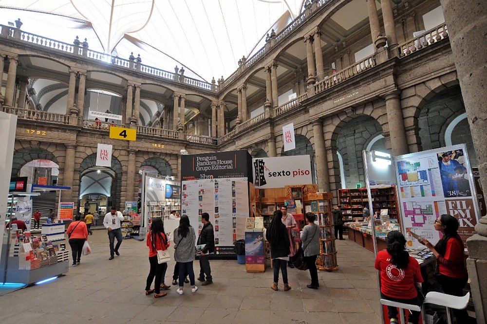 Inauguran la 38 Feria Internacional del Libro del Palacio de Minería