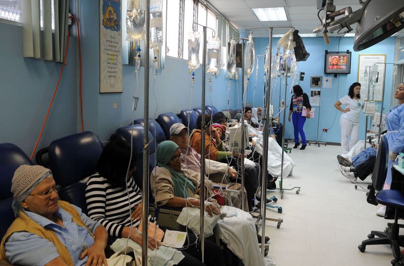 Piden apoyo para familiares que cuidan a sus enfermos de cáncer