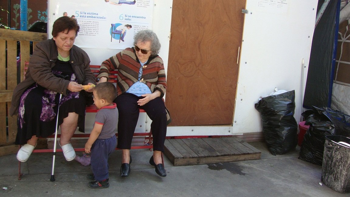 Condenadas a ser endeudadas por décadas las personas mayores damnificadas