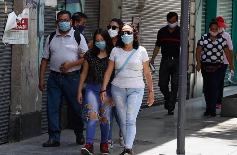 Recomiendan regresar al cubrebocas ante el incremento de contagios