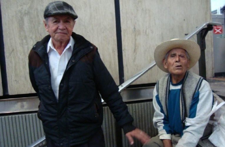 Según la psicología, la razón por la que las personas mayores dejan de preocuparse no es la apatía, sino la forma más elevada de autoconciencia