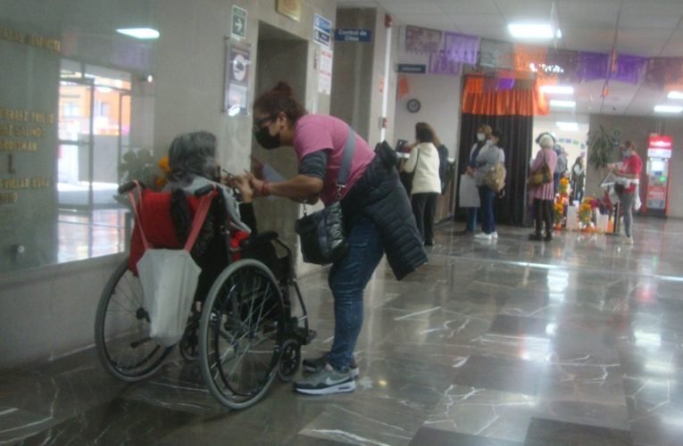 Por orden de la Suprema Corte ahora los cuidadores de adultos mayores podrán heredar pensiones del IMSS