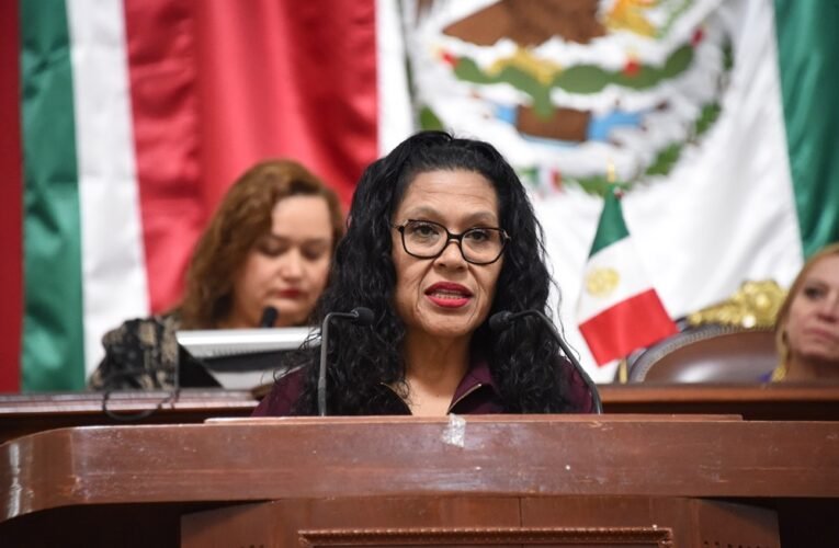 Aprueban otorgar licencias laborales para cuidar a adultos mayores
