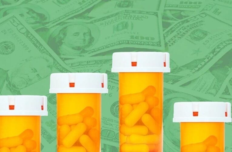 Cómo AARP lucha para hacer que la atención médica sea más asequible