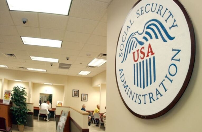 Los beneficiarios de la Seguridad Social obtendrán un aumento del 3,6 %, un promedio de 75 $ al mes